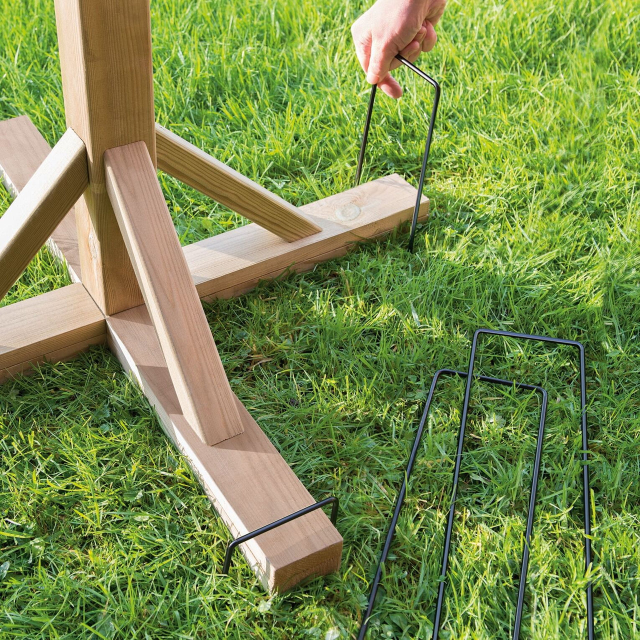 Gardman - Bird Table Anchoring Pegs